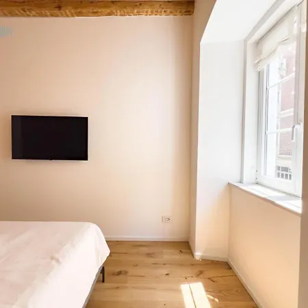 San Nicolo 14 Tirabora Short Rent Triëst