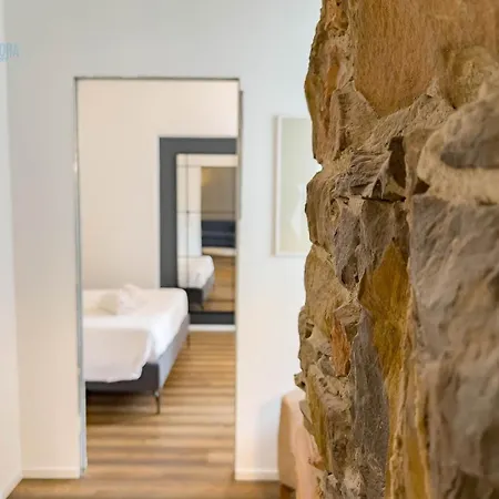 San Nicolo 14 Tirabora Short Rent Apartment Trieste