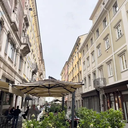 Lejlighed San Nicolo 14 Tirabora Short Rent Trieste