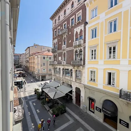 San Nicolo 14 Tirabora Short Rent