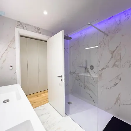 San Nicolo 14 Tirabora Short Rent