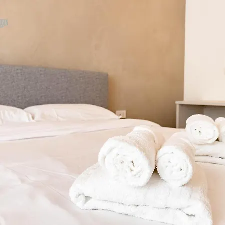 San Nicolo 14 Tirabora Short Rent Apartman *